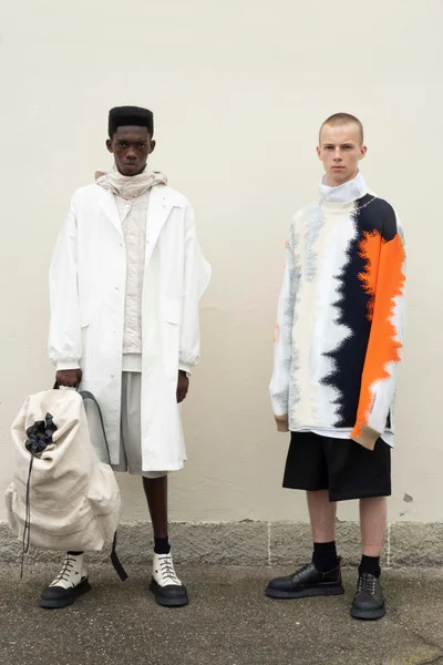 Look 3